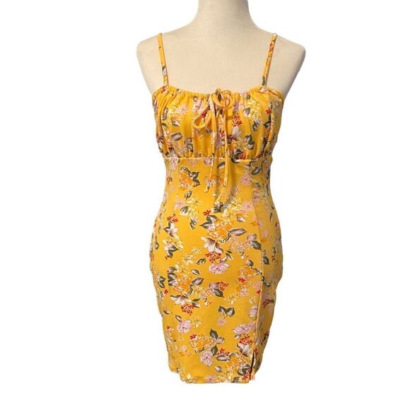 NWT Streetwear Society Ditsy Floral Yellow Spaghetti Tank Top Mini Bodycon Dress - Picture 2 of 9